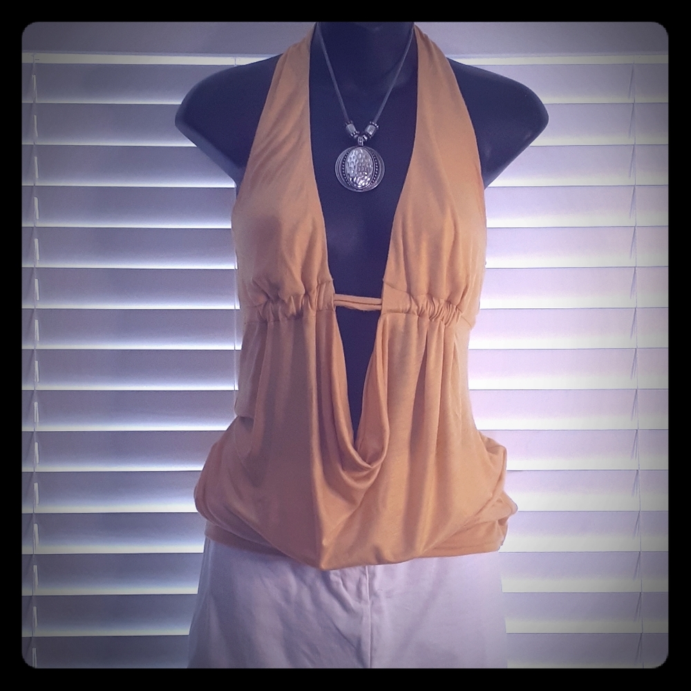 💛Halter Top Uber Sexy💛